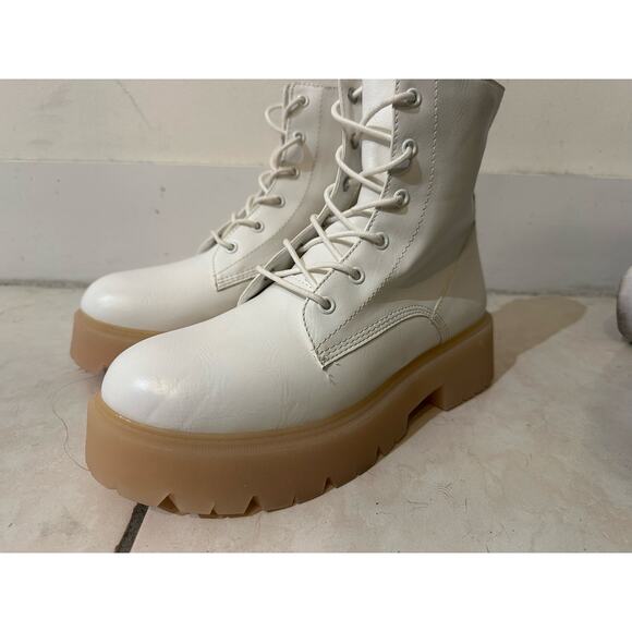 Bershka woman’s boots platform 1.5” white size 40 US 8.5 1239/860/001 3874 - Picture 3 of 8